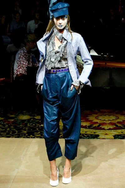 Look 23